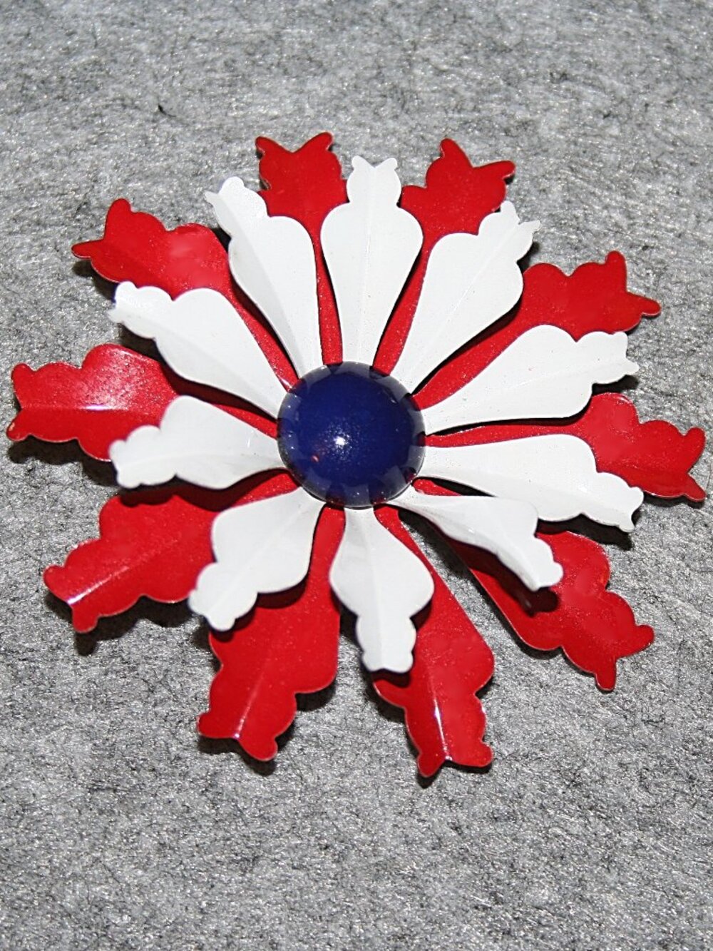 Vintage Flower White / Red / Blue Enameled Brooch Pin